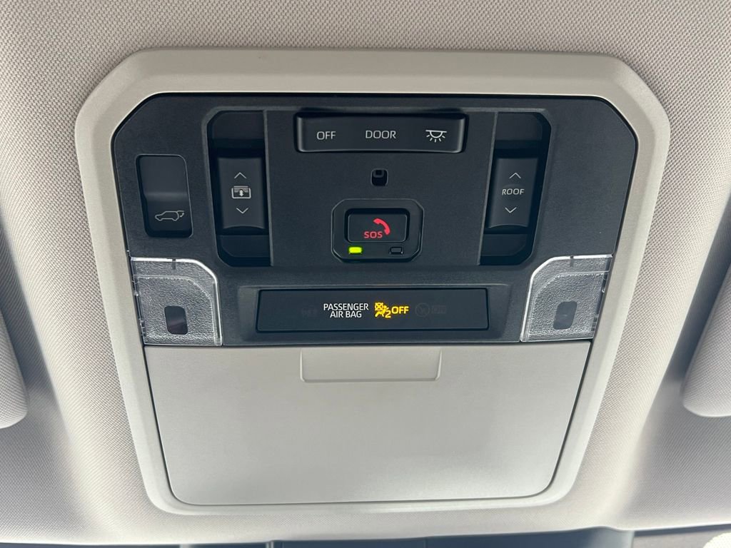 Used 2024 Toyota Sequoia Limited image 42