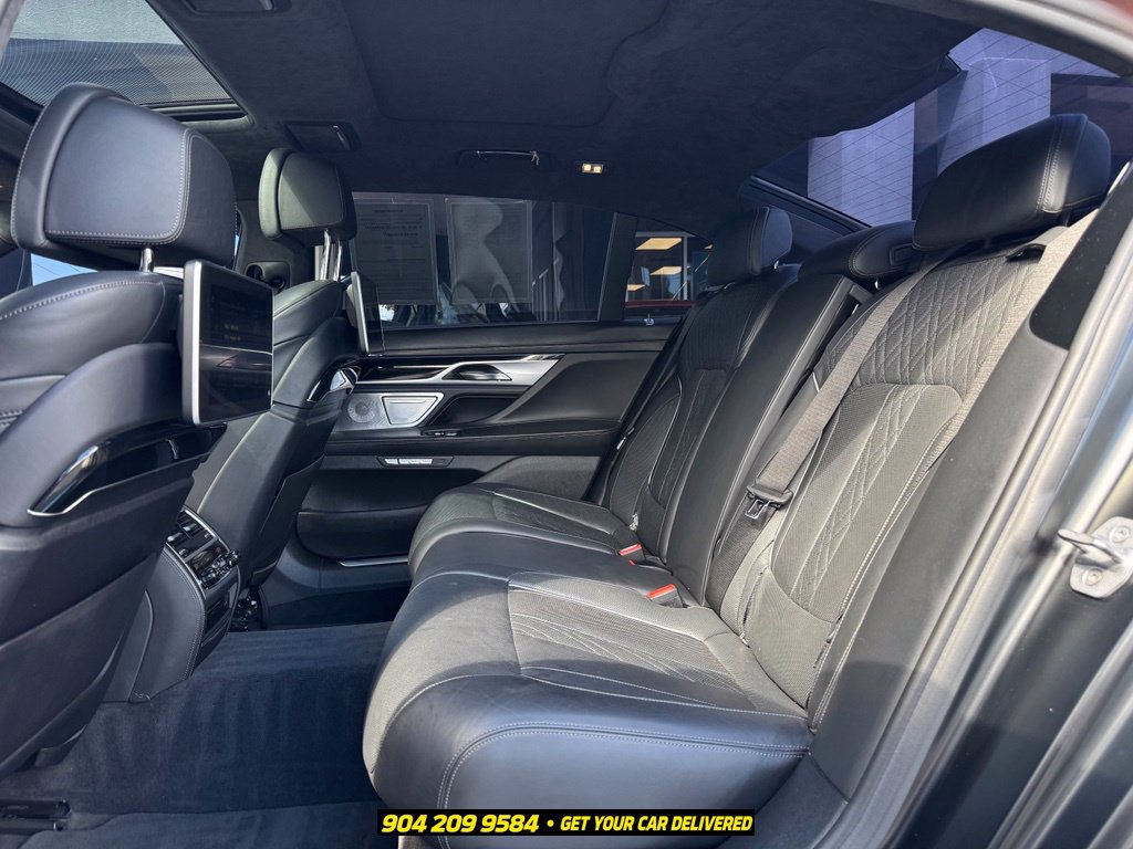 Used 2018 BMW M760i xDrive AWD/4WD image 28