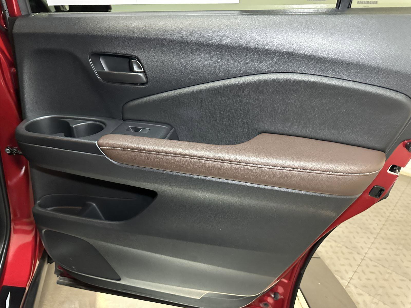 Certified 2024 Honda Passport EX-L image 34