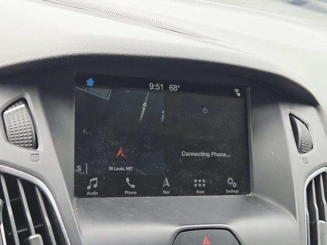 Used 2018 Ford Focus SEL w/ Cold Weather Package FWD image 17