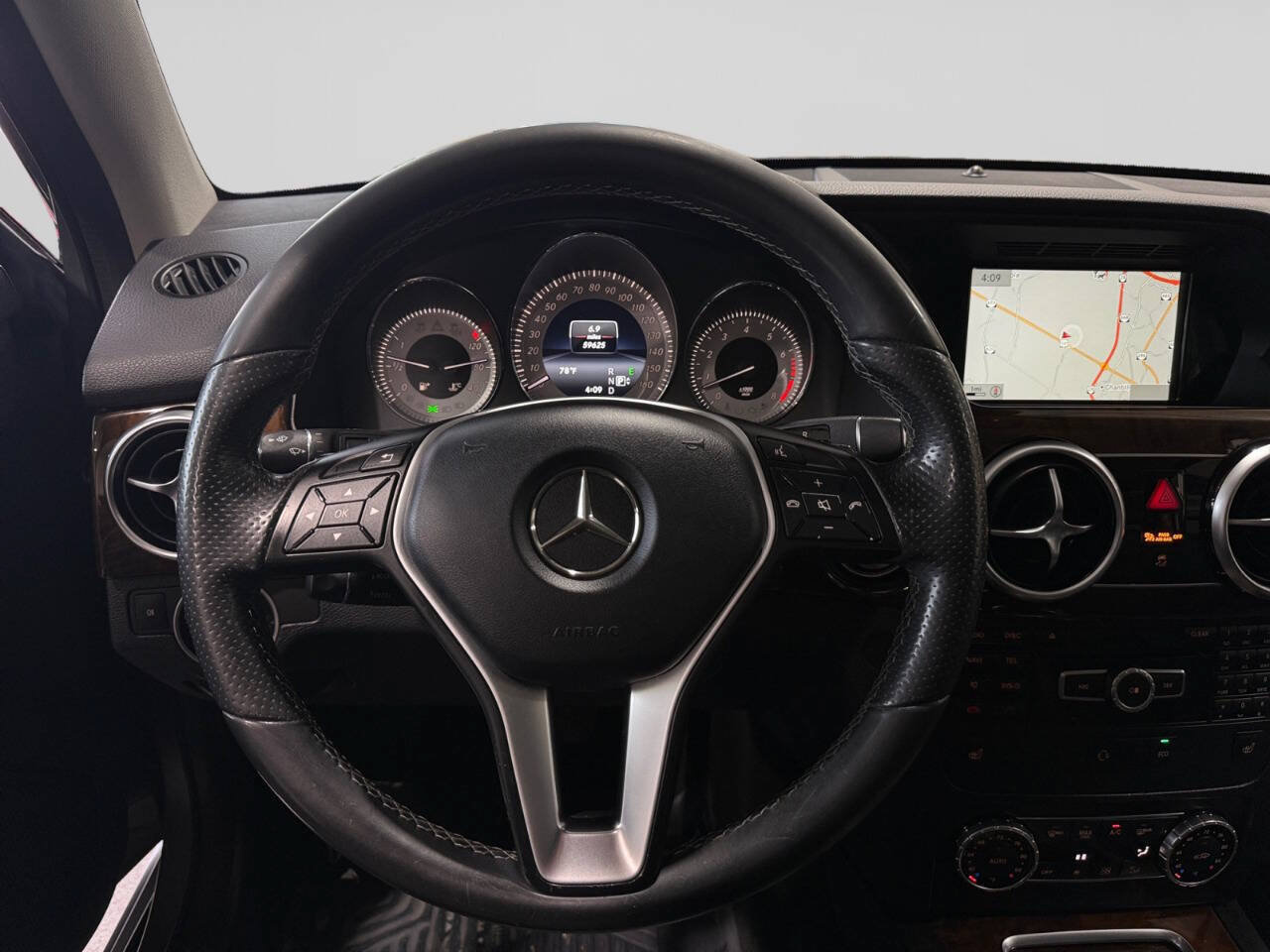Used 2015 Mercedes-Benz GLK 350 4MATIC image 13