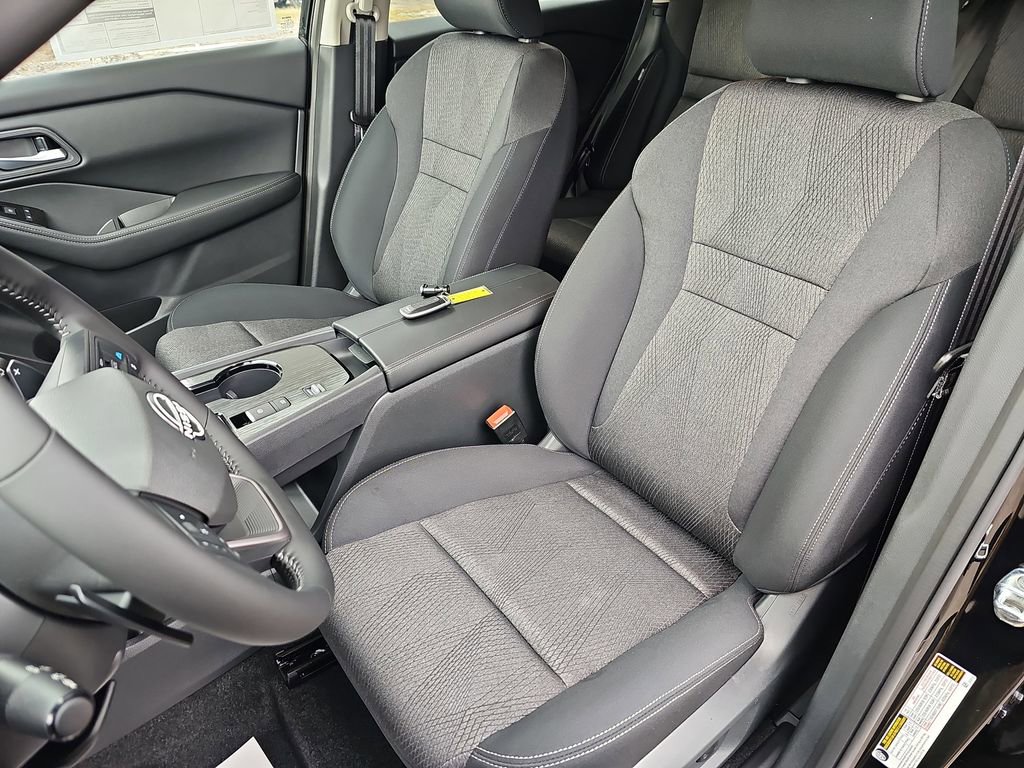 New 2026 Nissan Rogue SV FWD image 18