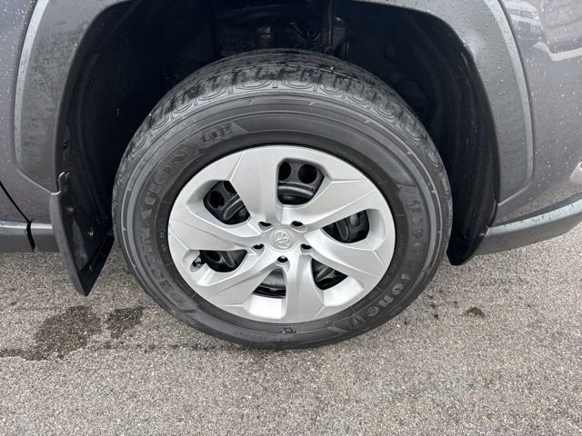 Used 2023 Toyota RAV4 LE image 18