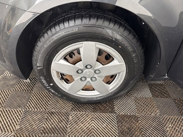 Used 2016 Chevrolet Sonic LS image 29