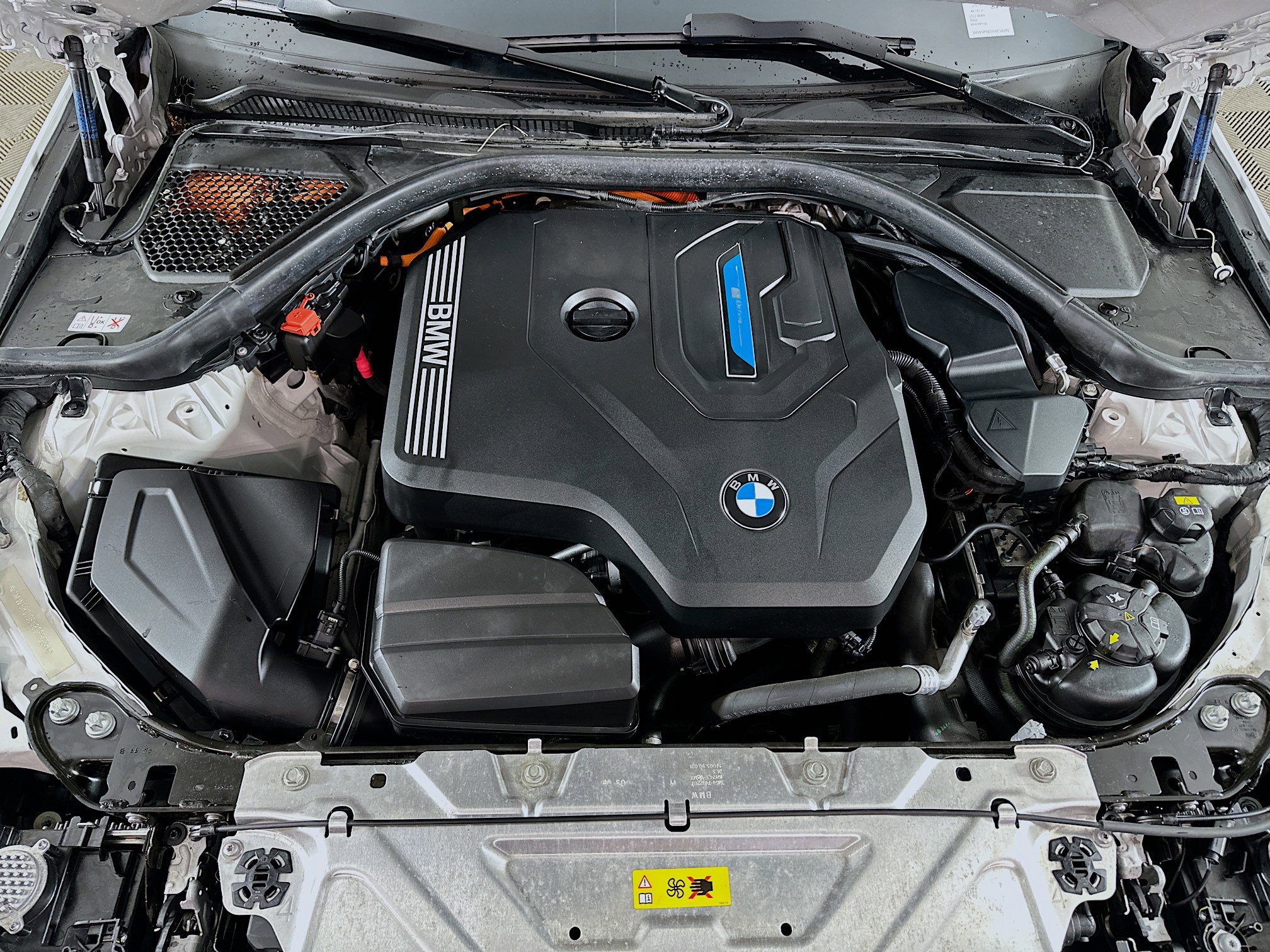 Used 2022 BMW 330e xDrive w/ Premium Package image 35