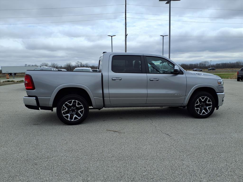Used 2025 RAM 1500 Laramie AWD/4WD image 30