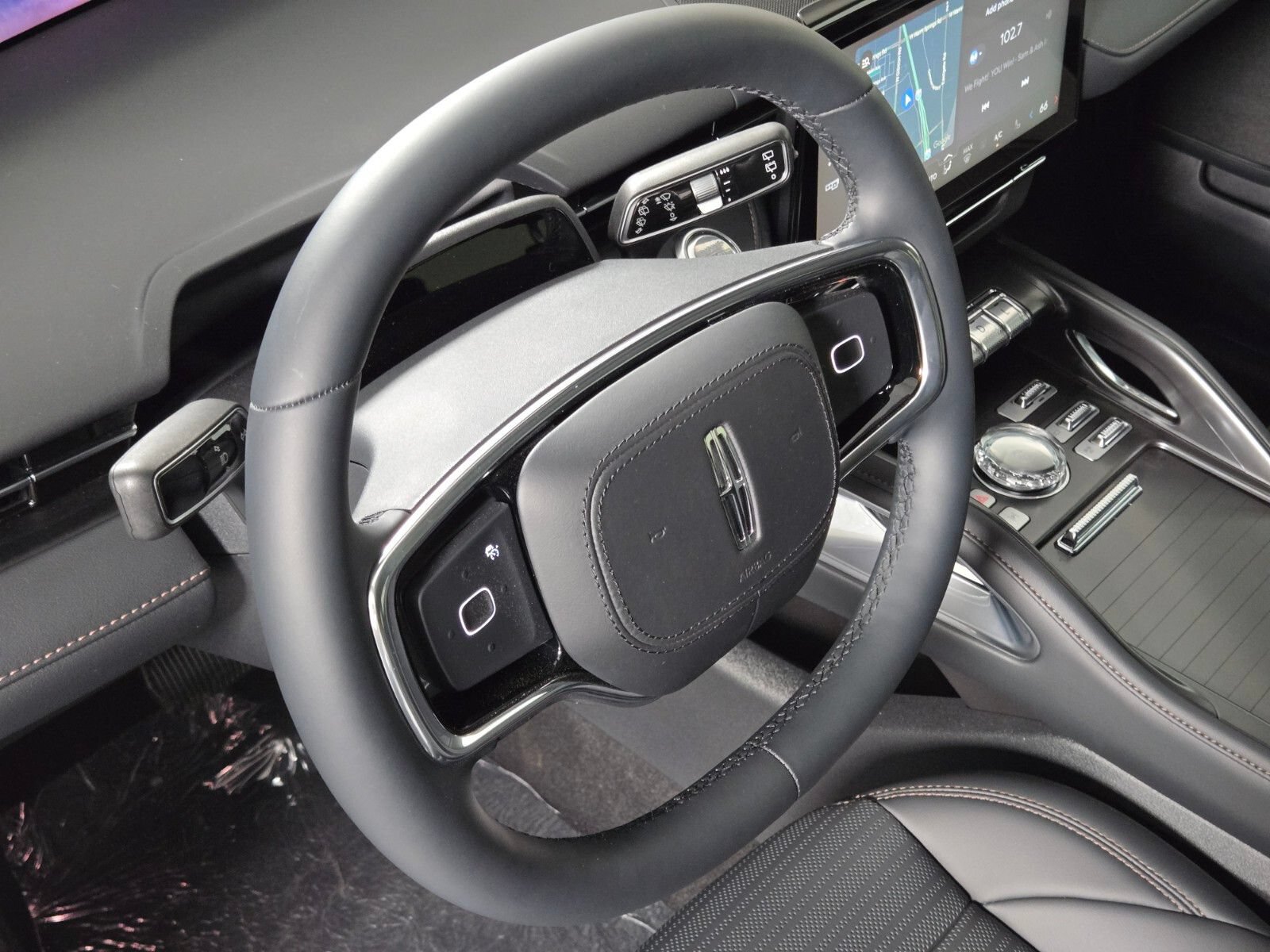New 2026 Lincoln Nautilus Reserve w/ Jet Appearance Package AWD/4WD image 25