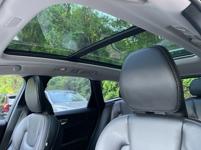 Certified 2023 Volvo XC60 B5 Ultimate w/ Climate Package AWD/4WD image 25