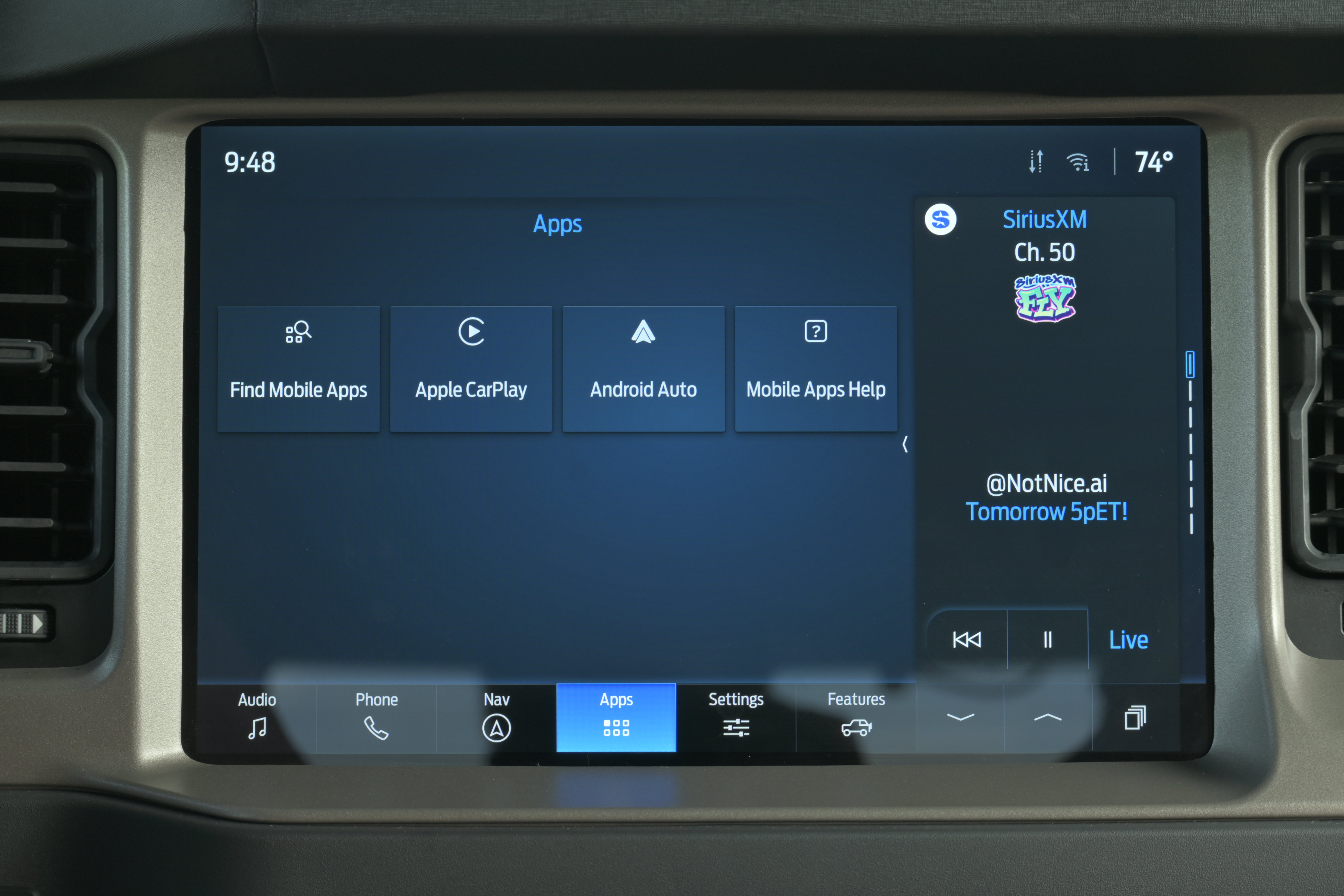 Used 2025 Ford Bronco Outer Banks AWD/4WD image 19