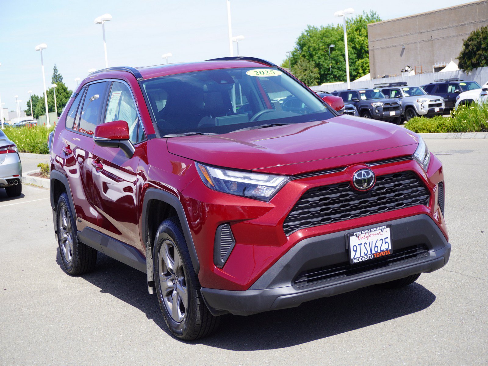 Used 2025 Toyota RAV4 XLE w/ Convenience Package