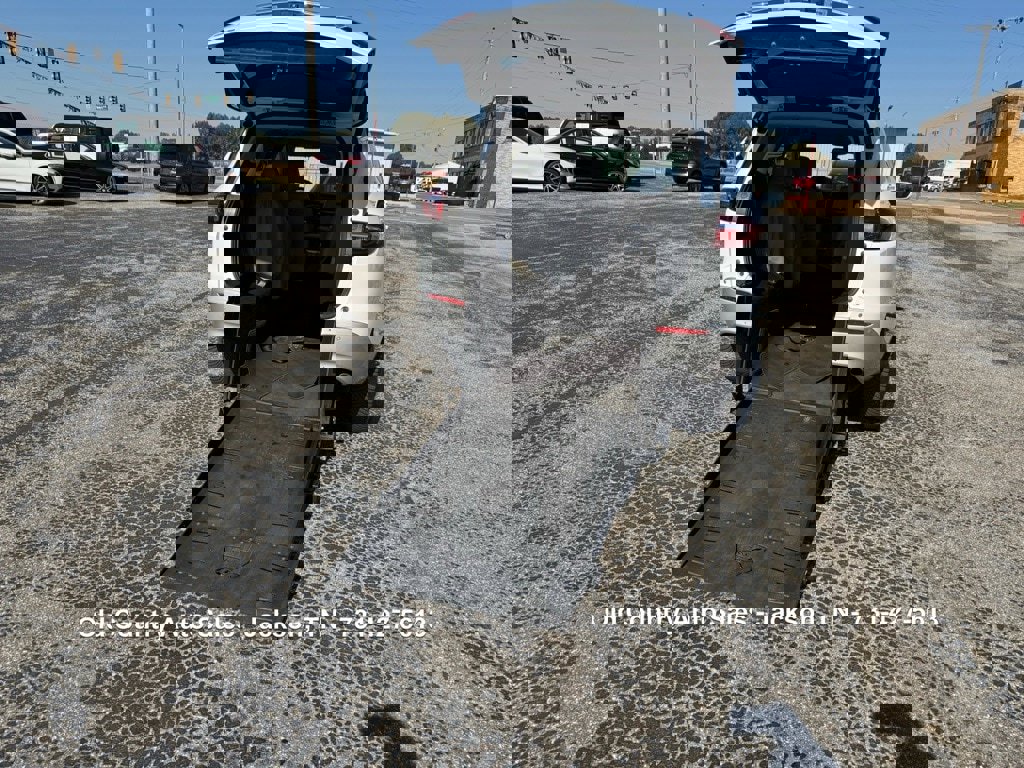 Used 2020 Buick Enclave Essence image 16