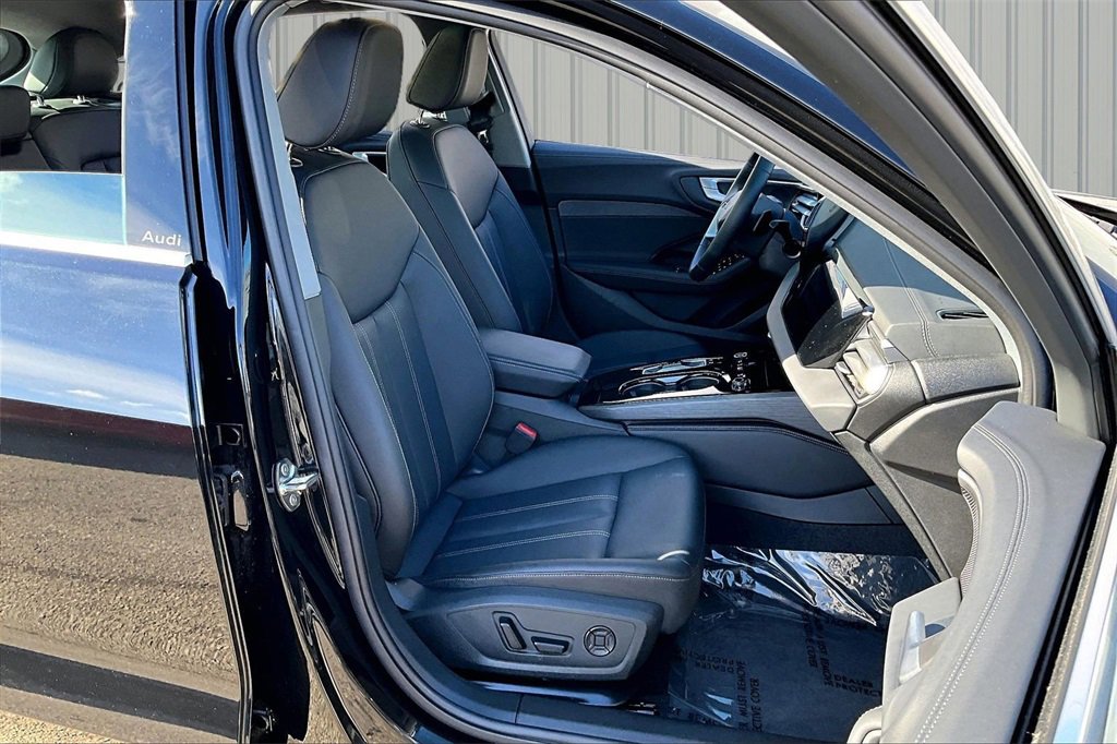 Used 2025 Audi A5 2.0T Premium Plus Sedan w/ Premium Plus image 29