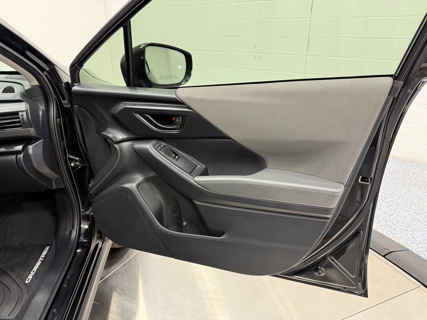 Used 2025 Subaru Crosstrek 2.0i Premium w/ Crosstrek Mirror Package image 24