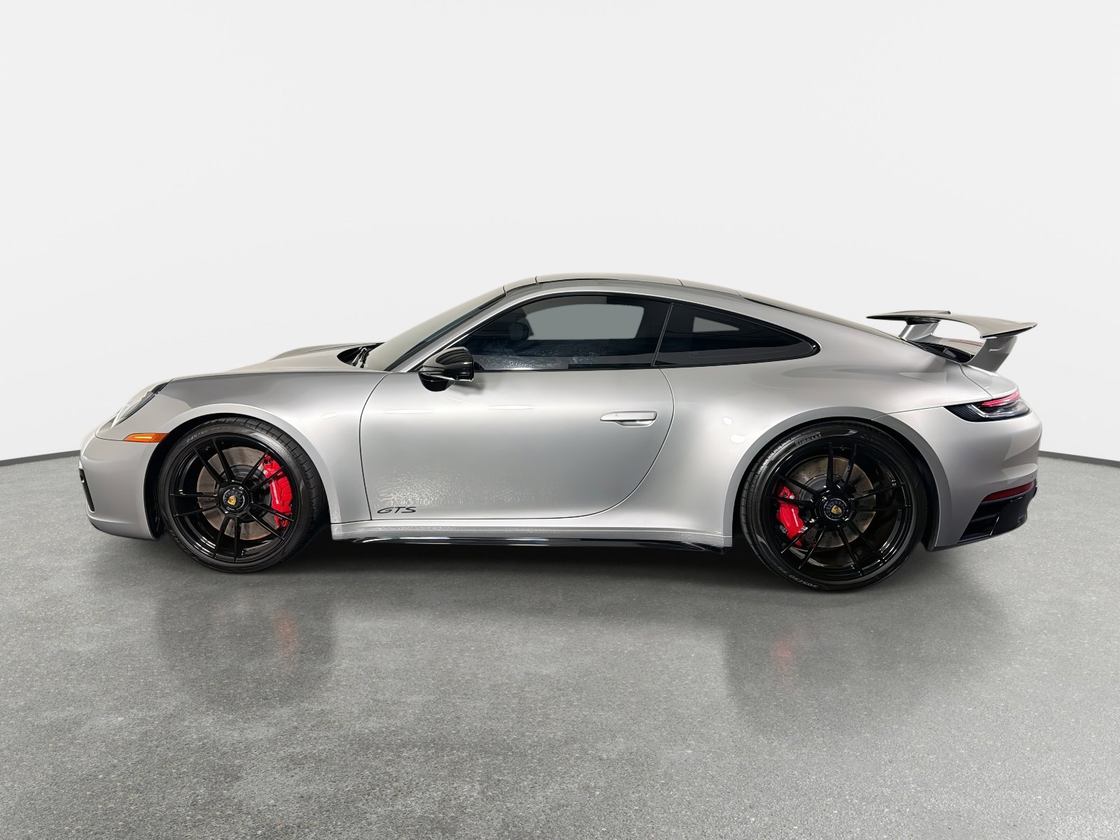 Used 2024 Porsche 911 Carrera 4 GTS image 6
