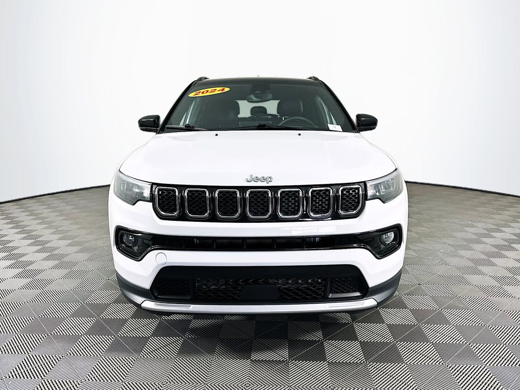 Certified 2024 Jeep Compass Limited image 4
