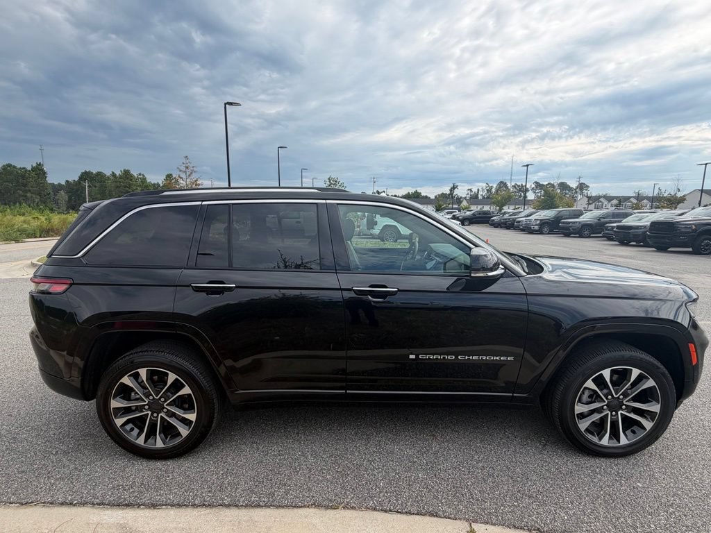 Used 2022 Jeep Grand Cherokee Overland AWD/4WD image 20