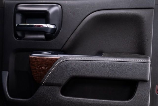 Used 2015 GMC Sierra 2500 SLT w/ Suspension Package, Off-Road image 29