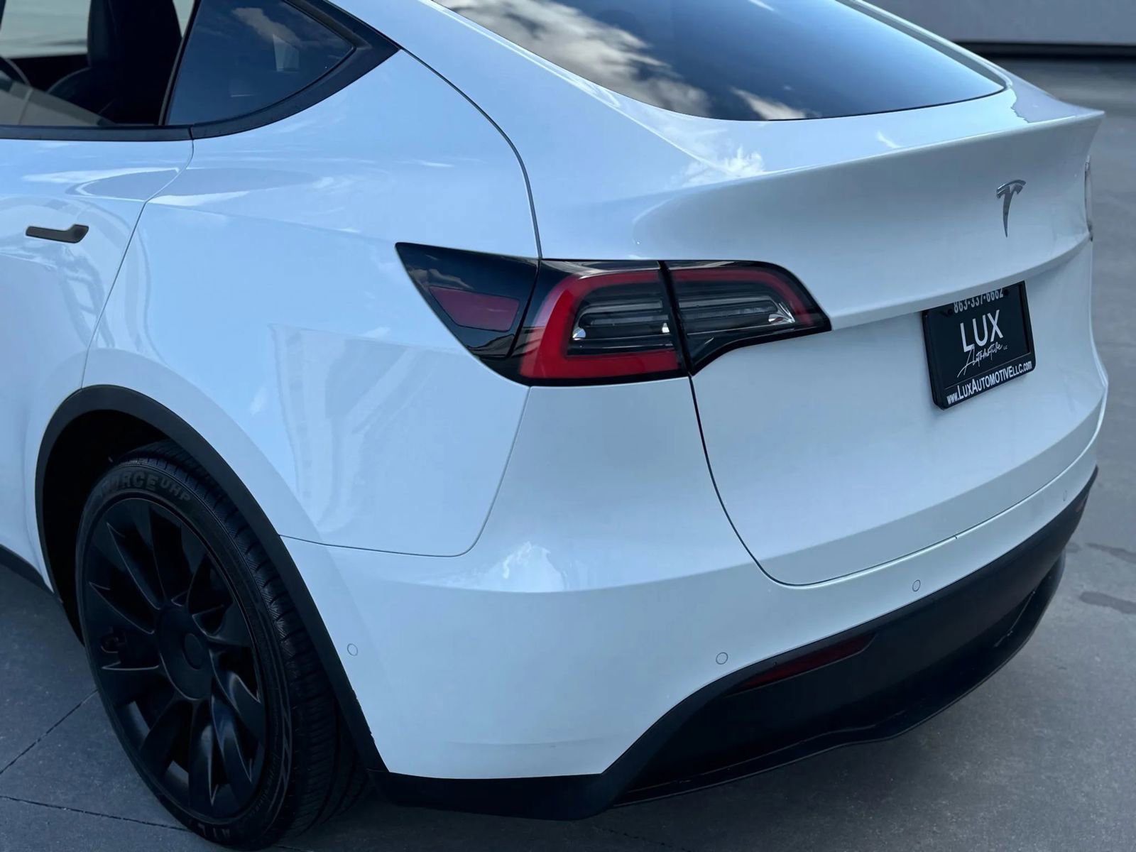 Used 2021 Tesla Model Y 2WD image 11