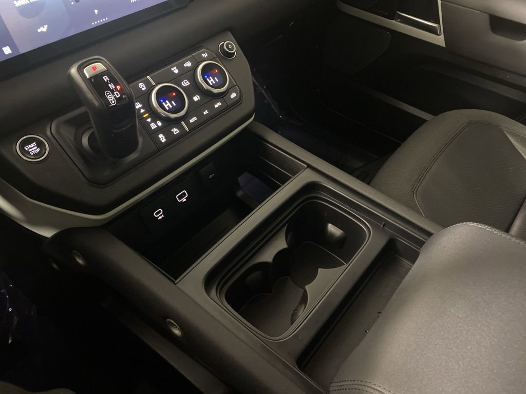 Used 2021 Land Rover Defender 110 SE image 20
