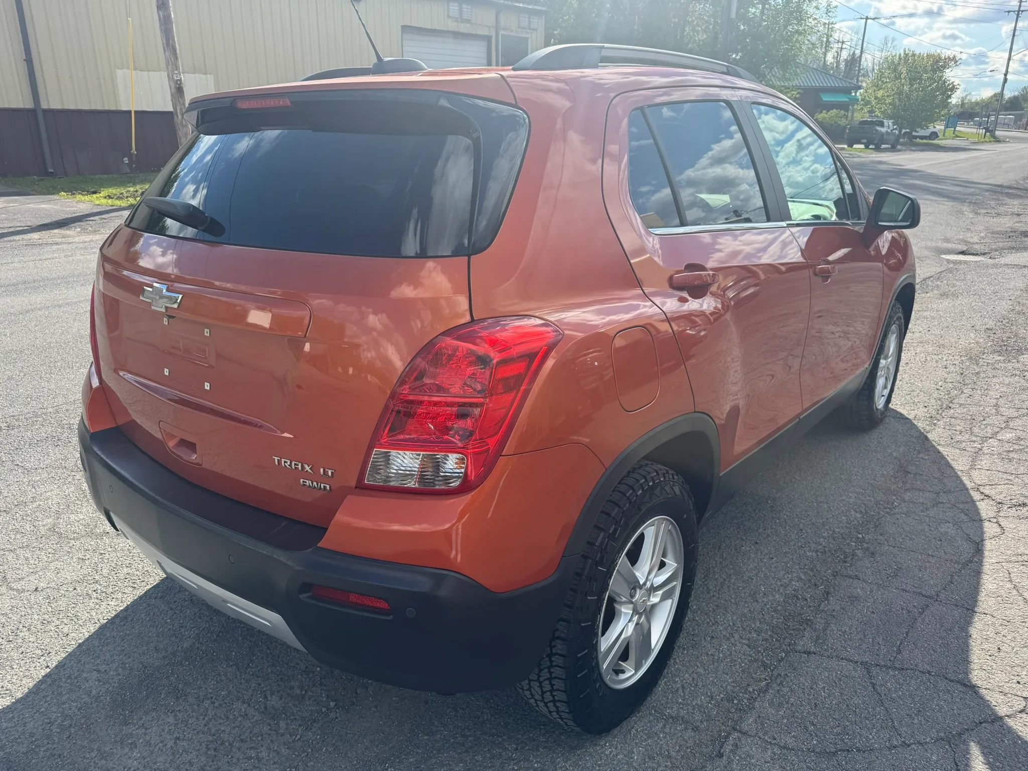 Used 2015 Chevrolet Trax LT w/ LT Sun and Sound Package AWD/4WD image 5