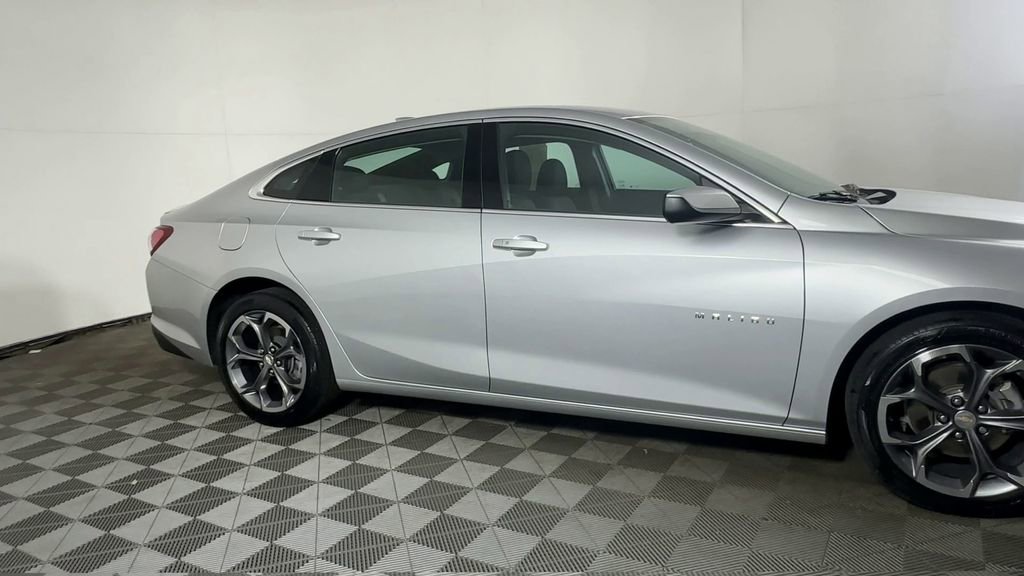 Certified 2022 Chevrolet Malibu LT FWD image 12