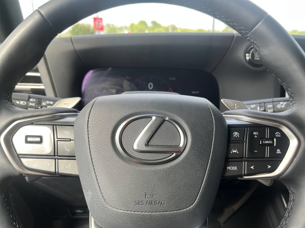 Used 2024 Lexus GX 550 AWD/4WD image 42