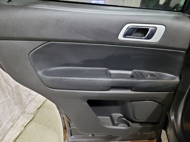 Used 2014 Ford Explorer XLT w/ Equipment Group 202A image 43