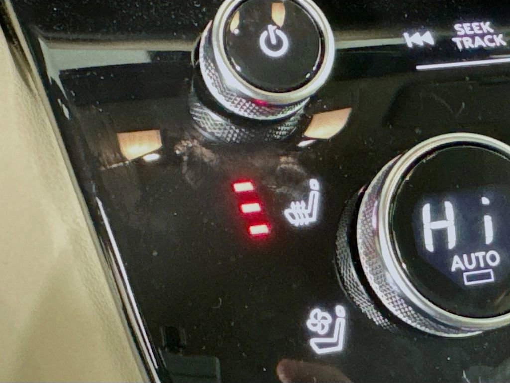 Used 2025 INFINITI QX60 Luxe image 21