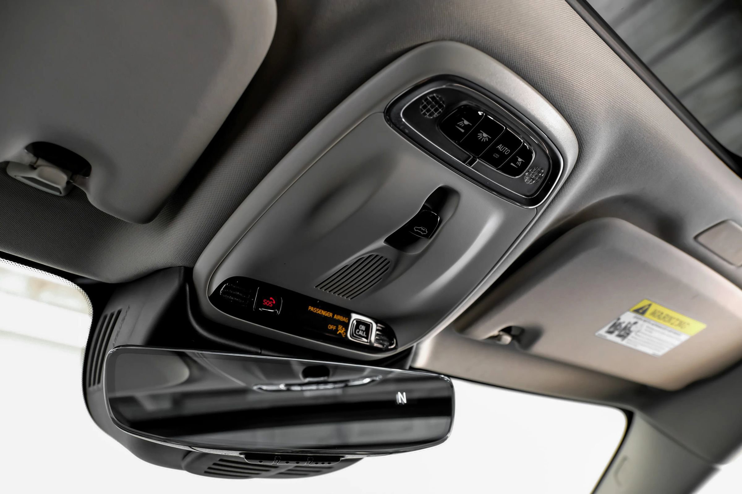 Used 2020 Volvo S60 T5 Momentum image 22