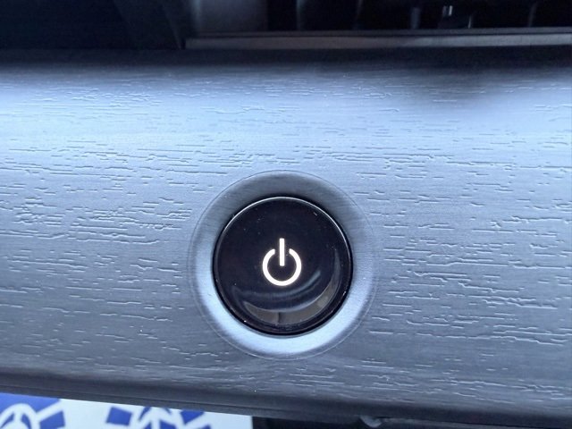 Used 2023 Nissan Ariya FWD image 15