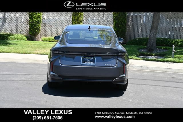 New 2026 Lexus ES 350e FWD image 5