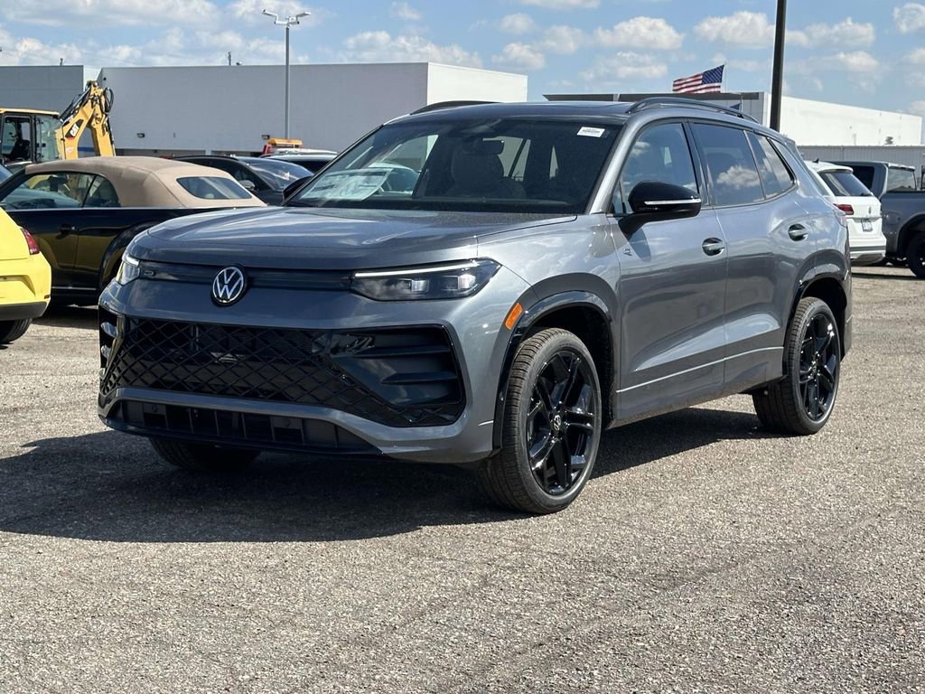 New 2026 Volkswagen Tiguan SE R-Line