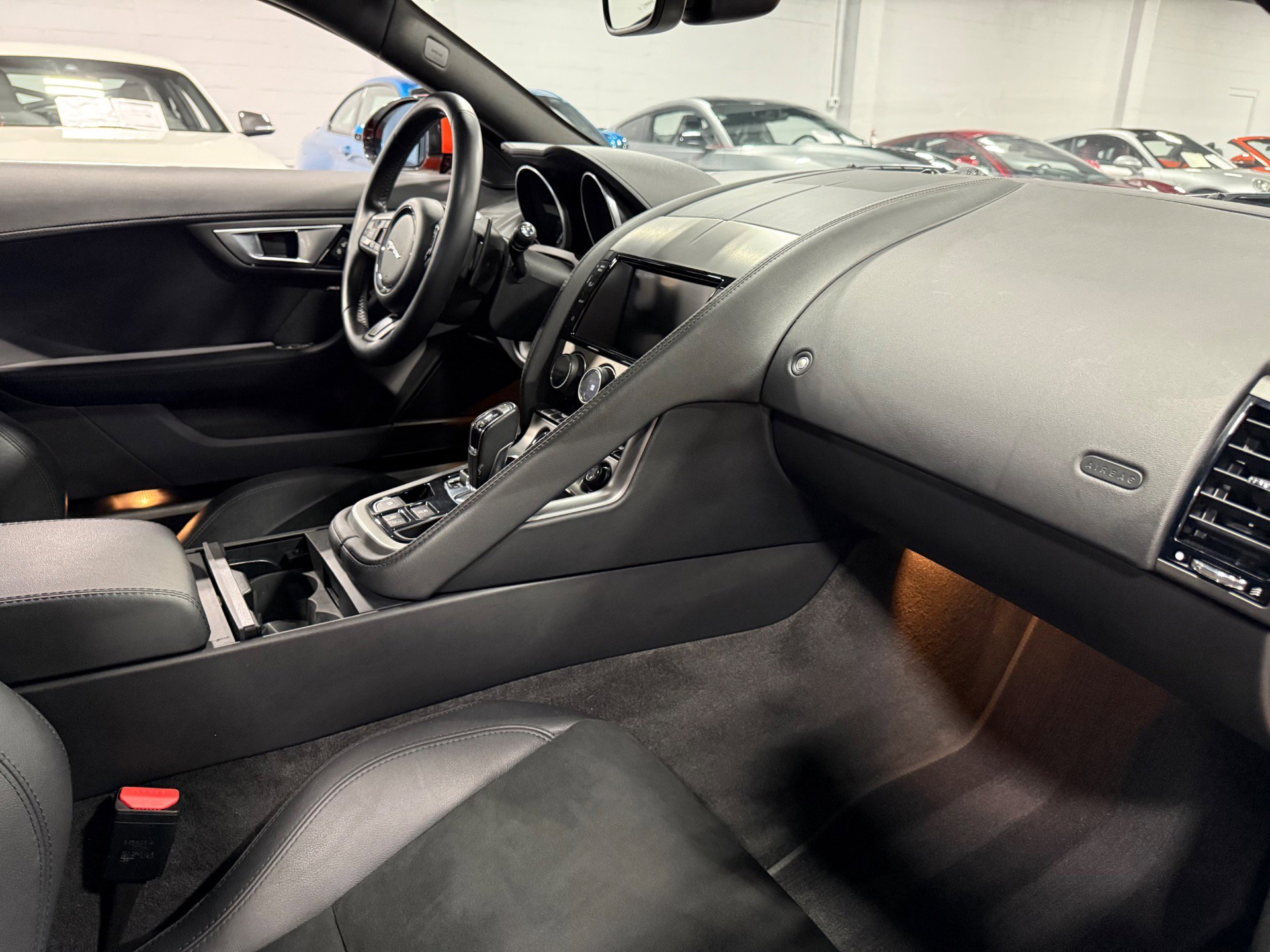 Used 2015 Jaguar F-TYPE Coupe image 34