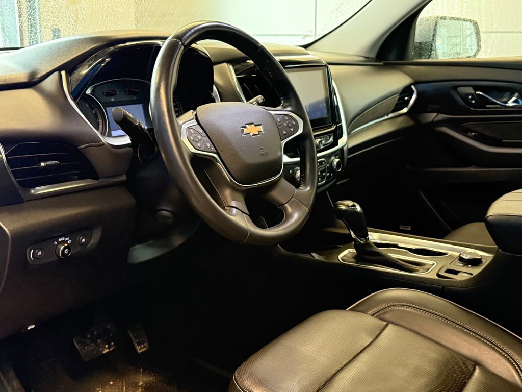 Used 2020 Chevrolet Traverse High Country AWD/4WD image 18