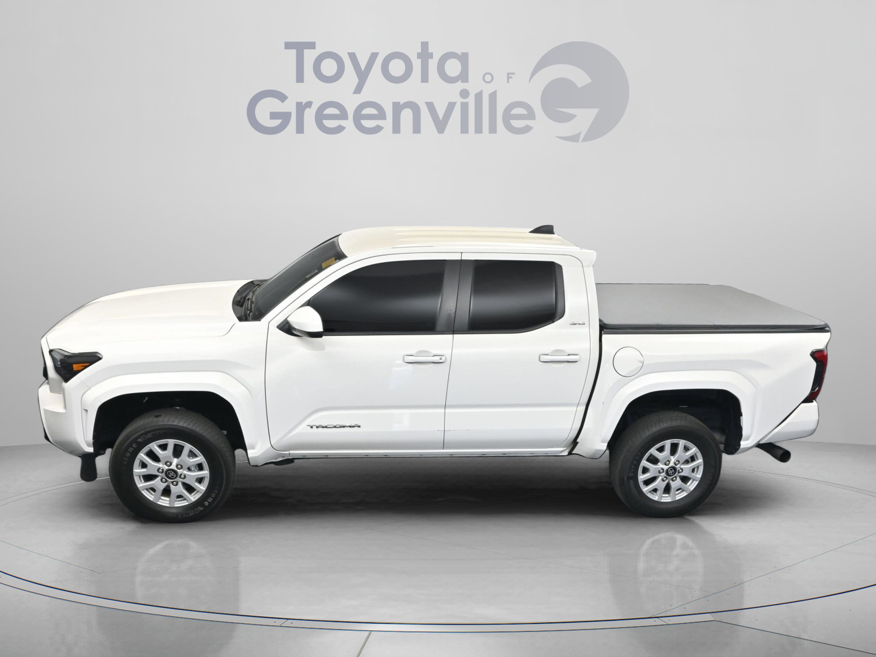 Used 2024 Toyota Tacoma SR5 image 4