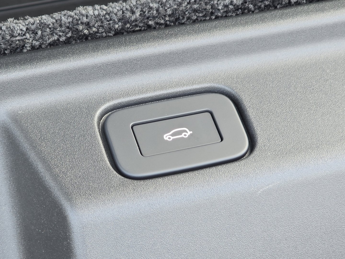 New 2026 Land Rover Range Rover SE image 33