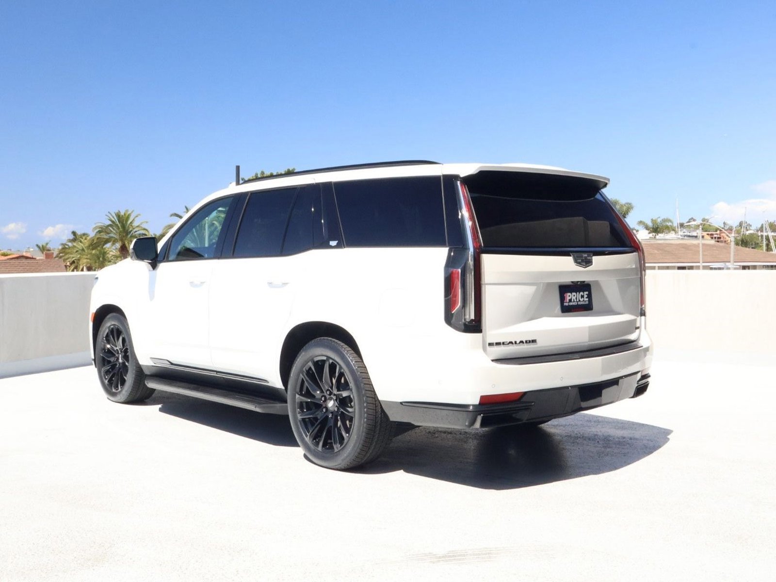 Used 2022 Cadillac Escalade Sport w/ Touring Package AWD/4WD video 3