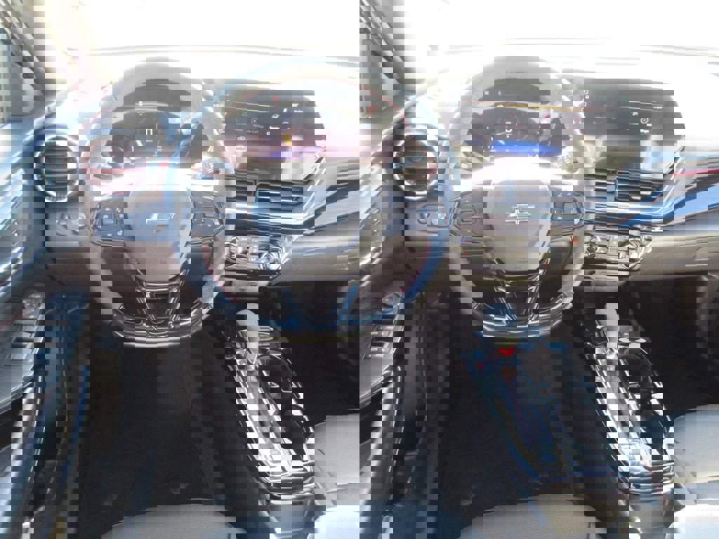 New 2026 Chevrolet Trax RS w/ Driver Confidence Package image 14