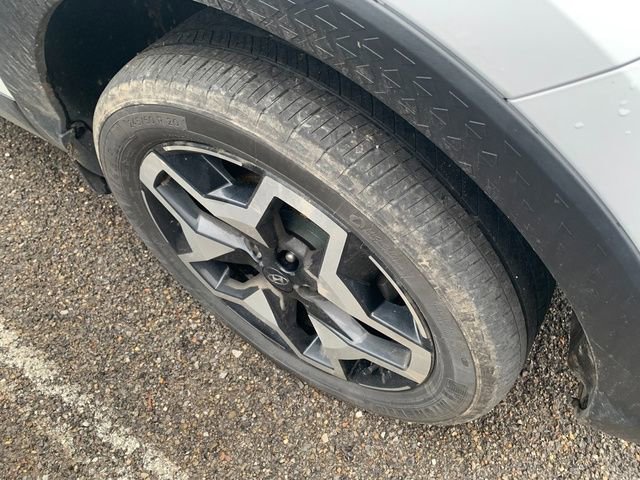 Used 2022 Hyundai Santa Cruz Limited w/ Cargo Package image 5