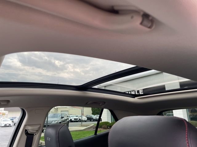Used 2022 Buick Envision Essence w/ Technology Package I image 13