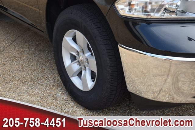 Used 2024 RAM 1500 Classic SLT AWD/4WD image 12