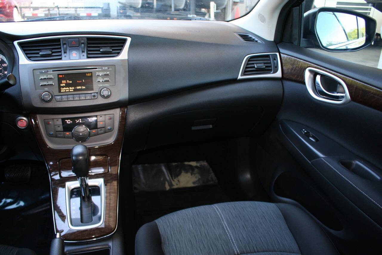 Used 2014 Nissan Sentra SL FWD image 23