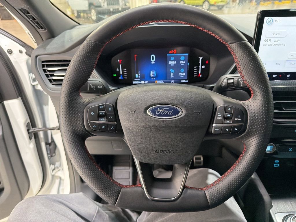 Used 2023 Ford Escape ST-Line w/ Tech Pack #1 image 17