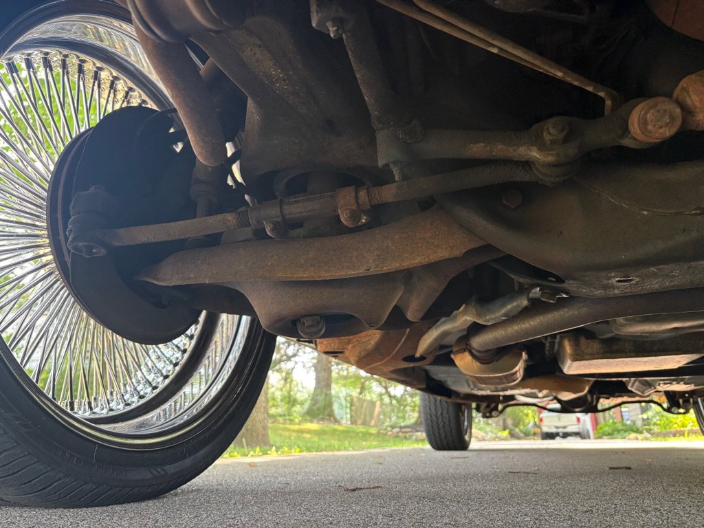 Used 1992 Cadillac Brougham RWD image 27