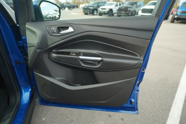 Used 2017 Ford Escape SE w/ SE Cold Weather Package image 22