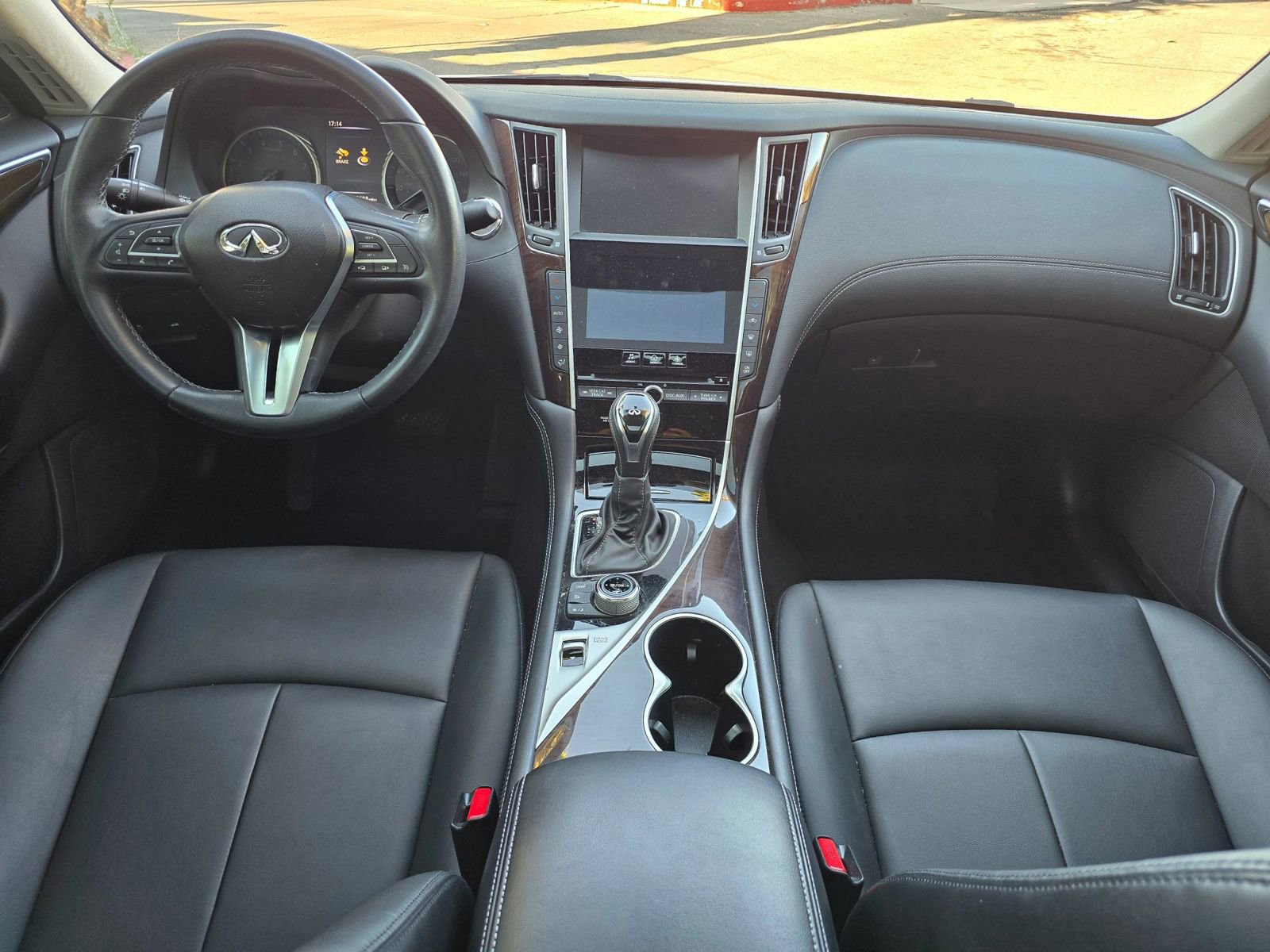 Used 2018 INFINITI Q50 Luxe w/ Cargo Package (L95) RWD image 11