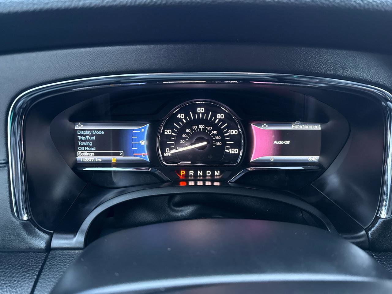 Used 2015 Lincoln Navigator 4WD 4dr image 17