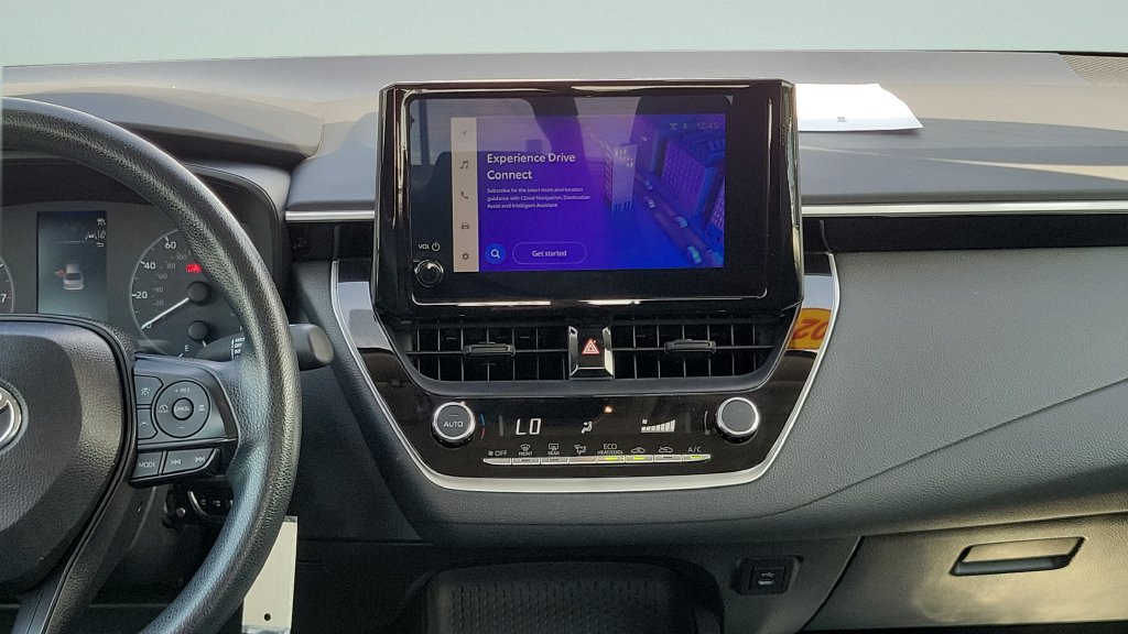 Used 2025 Toyota Corolla LE FWD image 15