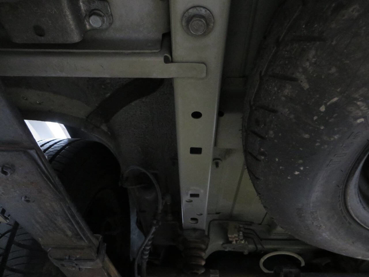 Used 2001 Chrysler Town & Country LX image 23