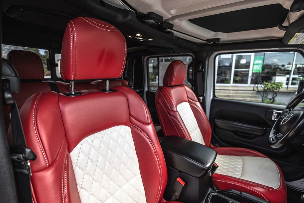 Used 2021 Jeep Gladiator Willys image 29